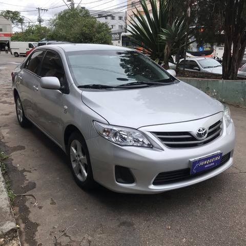 Toyota Corolla Gli 1.8 Automático 2013 - Foto 4