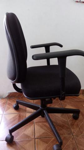 02 Cadeiras giratórias Giroflex - Foto 3