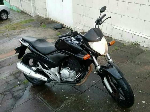 CB300R 2011 Preta - Foto 3
