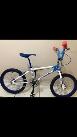 Bicicleta Caloi Cross extra light relíquia antiga 1983 aro20