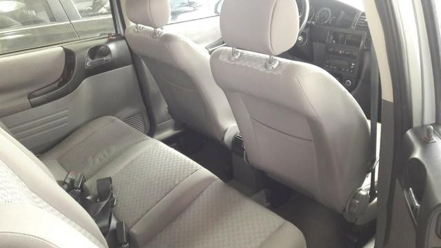 Zafira completo 7 lugares , pegamos carros de menor valor na troca ! - Foto 9