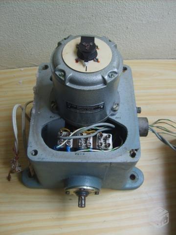 Indicador de Angulo do Leme com Motores Síncros para 110 Vac - Foto 3