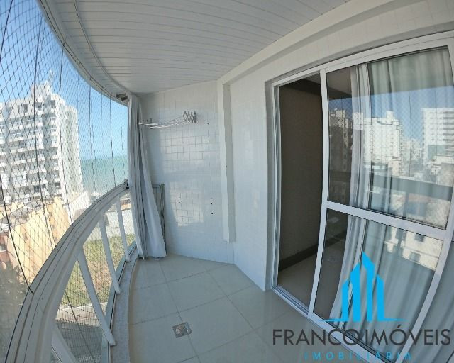 Frente ao mar da Praia do Morro com 4 quartos sendo 3 suítes (Todo montado) - Foto 17