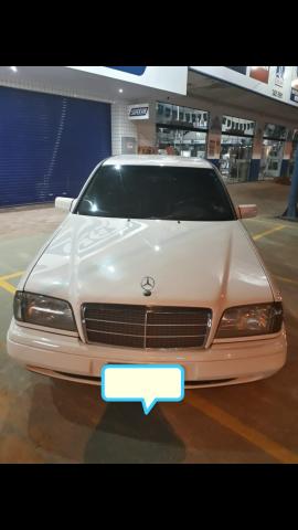 Mercedes Benz - Foto 2