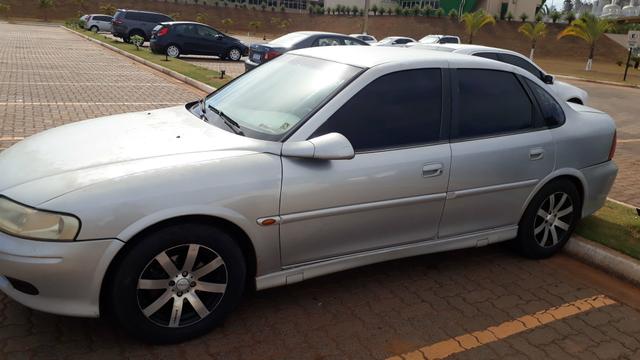 Vendo ou troco Vectra 2.2 ?