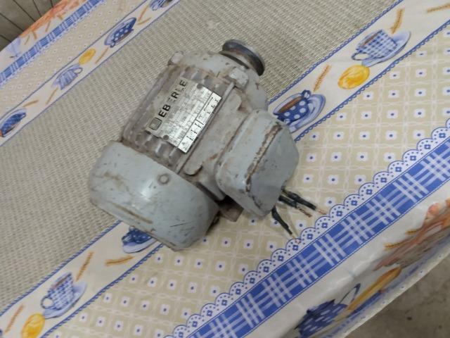 Motor elétrico
