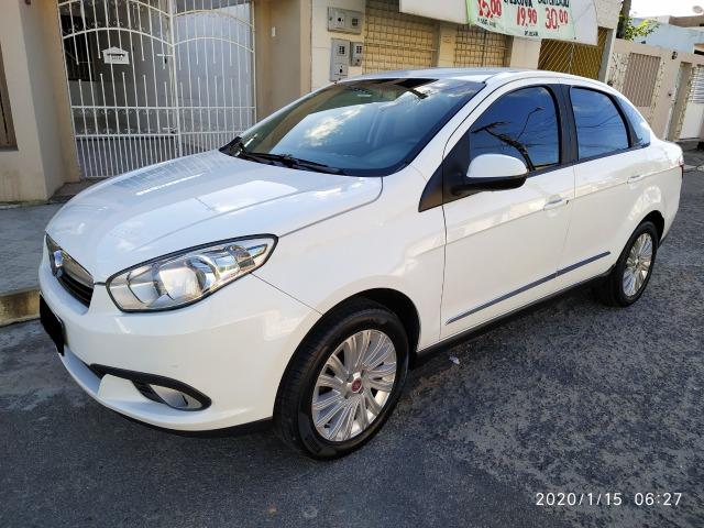 Fiat Grand Siena 1.6 16v Essence Manual FLEX 2015 - Foto 3