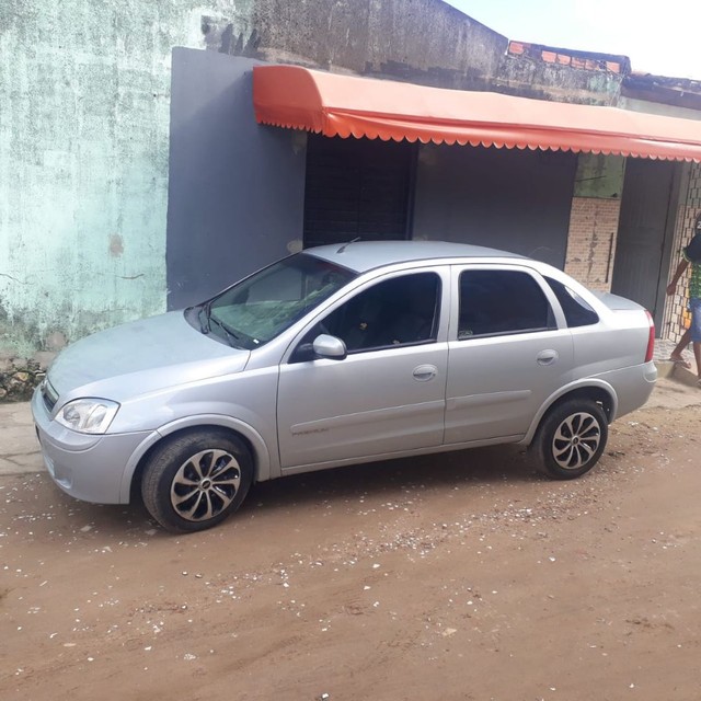VENDO CORSA SEDAN PREMIUM