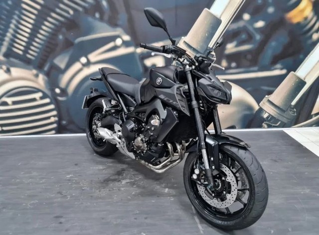 MT 09 2021  APENAS 683 KM 