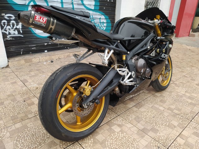 TRIUMPH DAYTONA 675 2009