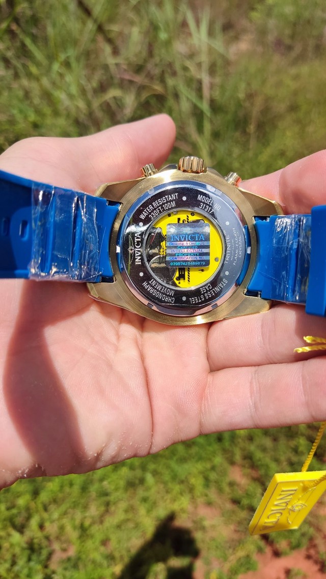 invicta bolt azul