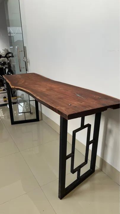 Mesa de Prancha Rústica - Madeira Resistente com Pés de Ferro (2,04m) - Foto 3