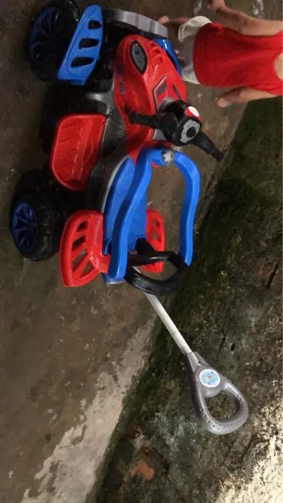 Quadriciclo infantil 