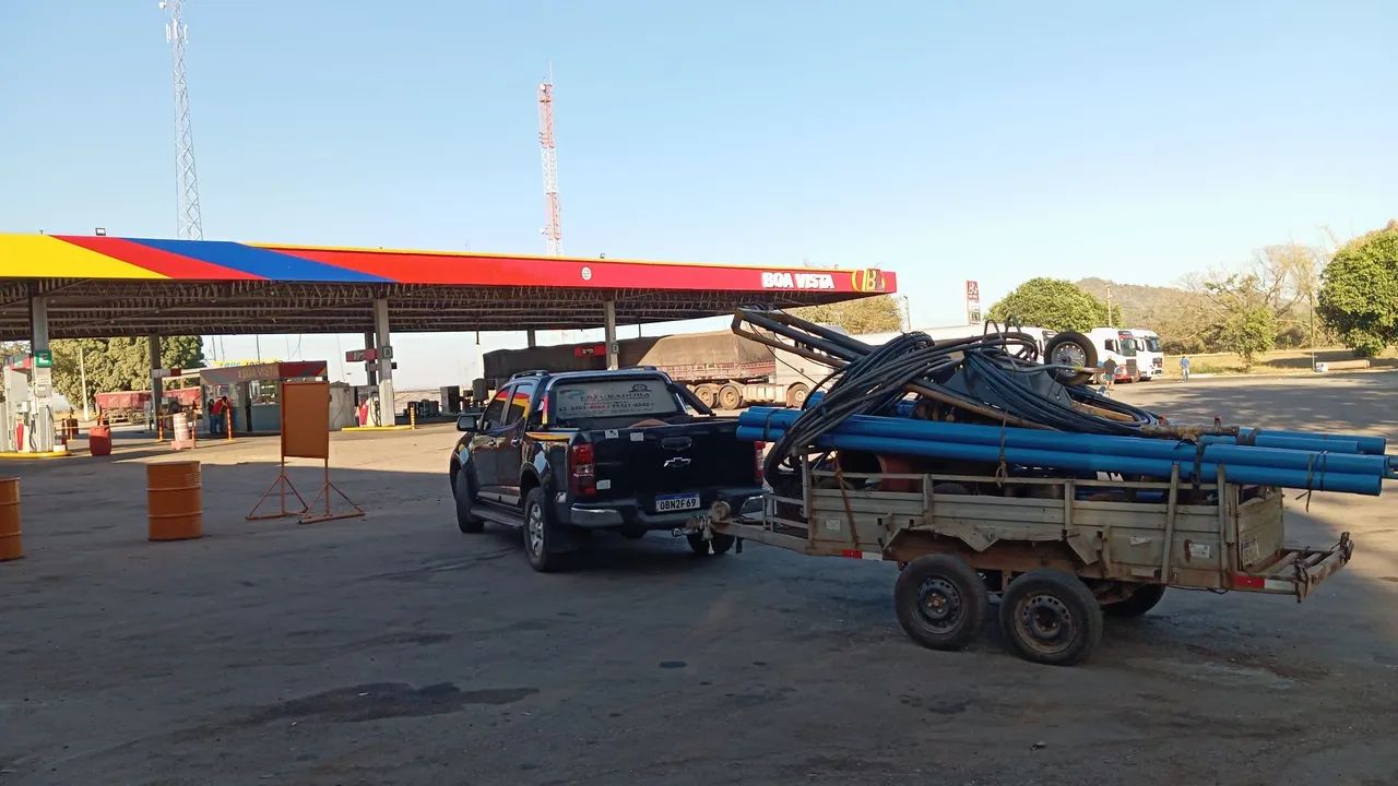 Perfuração de míni poço artesiano e poço artesiano profundo 