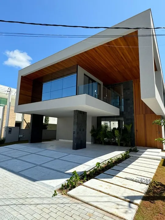 MANSÃO EM CONDOMÍNIO DE LUXO NA PRAIA