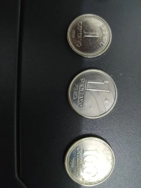 43 moedas antigas + 2 moedas internacional - Foto 5