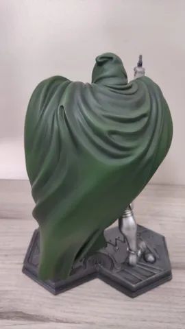 Doctor Doom ( Doutor Destino ) - Marvel - Bowen Designs - Foto 2