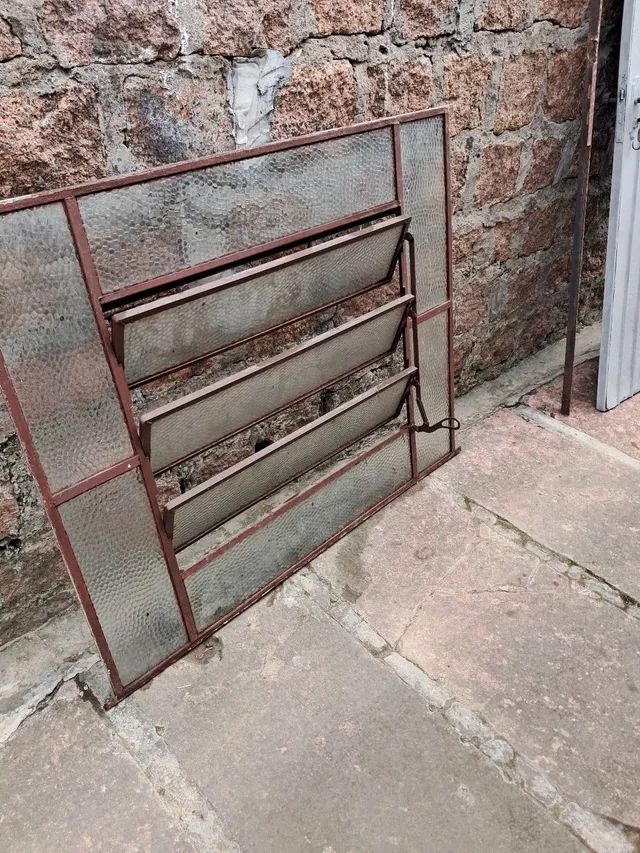 Vendo janela de ferro  - Foto 2