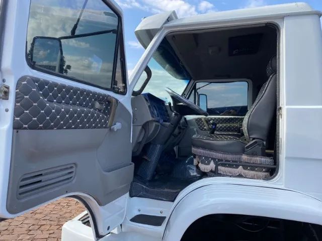 VW 35.300 6x2 - Foto 13