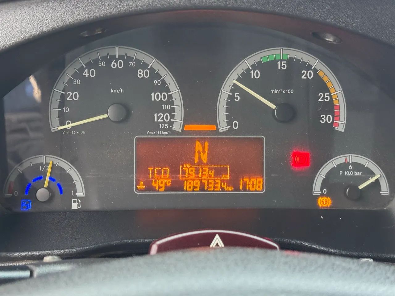 Mb Accelo 815 Ano 2014 - Caminhão 3/4 com baú, único dono, apenas 190.000km disponível - Foto 6