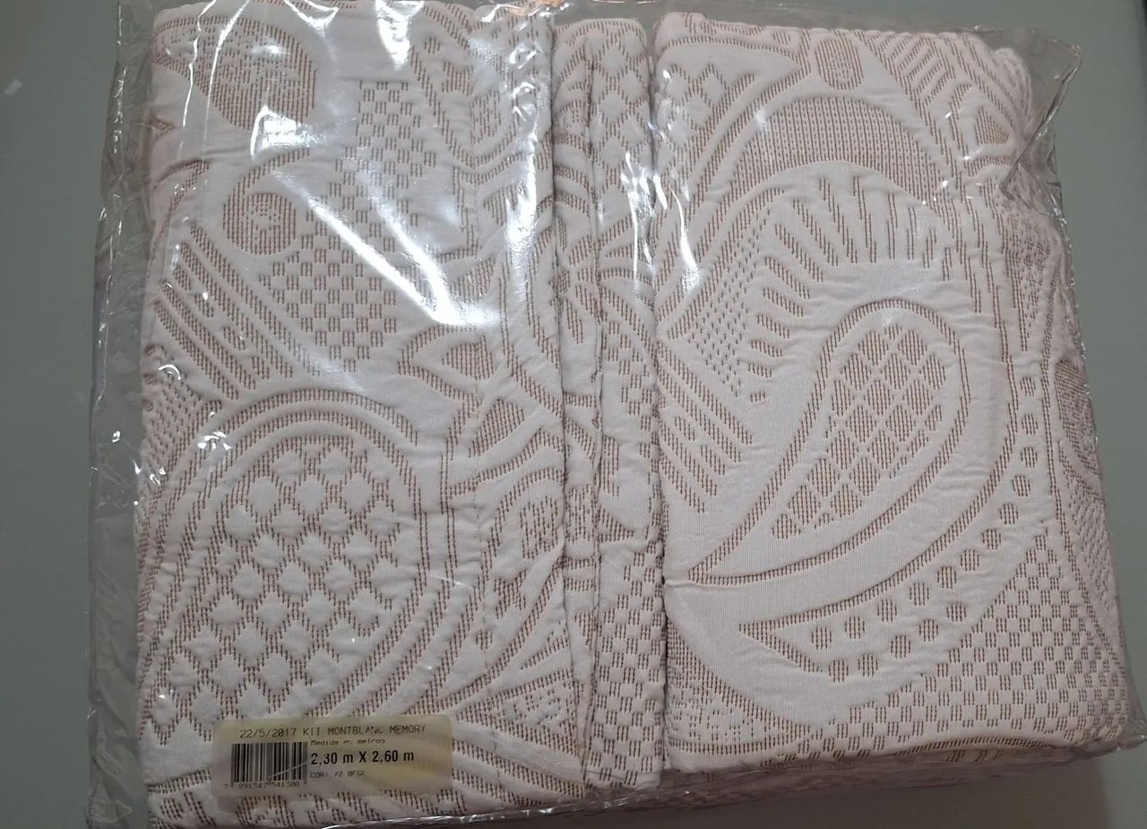 Kit Colcha Casal + 2 porta travesseiros  - Foto 3