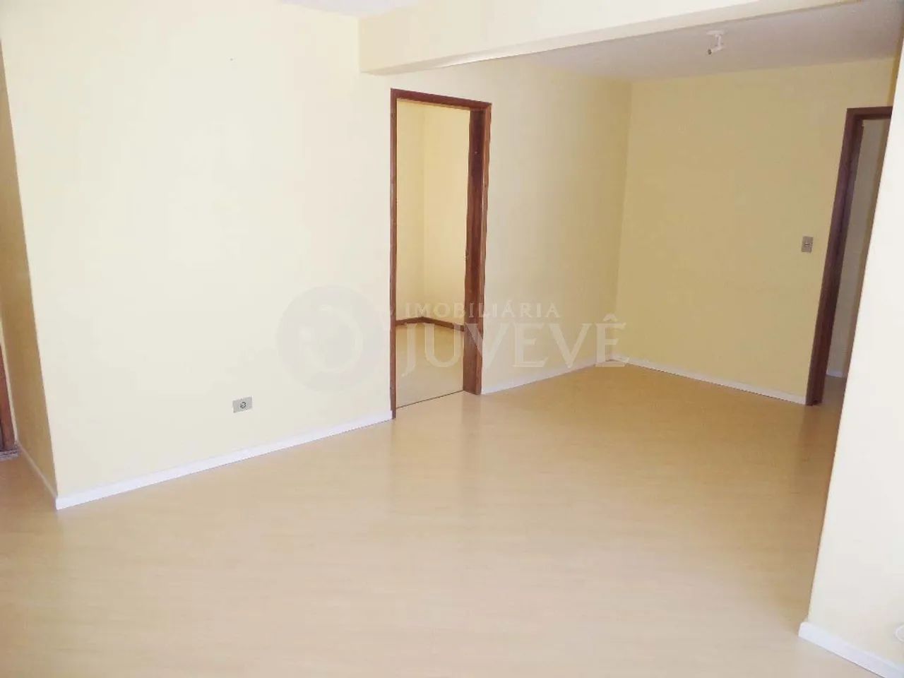 IMOBILIARIA JUVEVÊ ALUGA APARTAMENTO AHU PRX AV ANITA GARIBALDI JUSTIÇA FEDERAL CARTÓRIO D - Foto 3