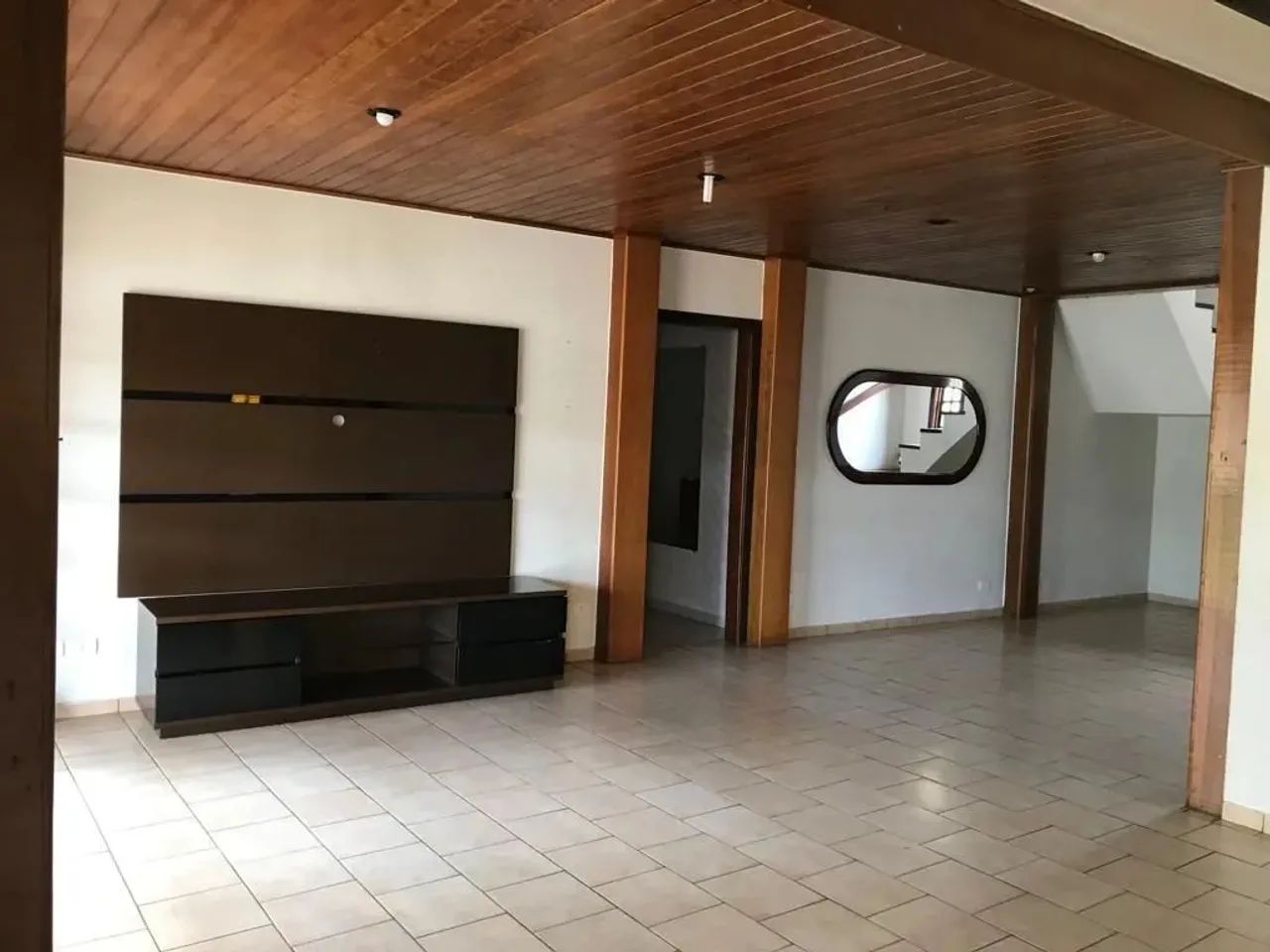 Sobrado com 5 dormitórios à venda, 252 m² por R$ 636.000,00 - Califórnia - Londrina/PR - Foto 3