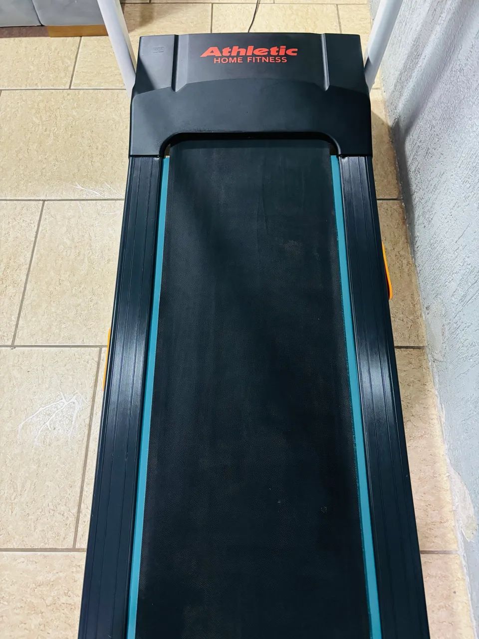 Esteira Athletic P/130kg 16km/h Semi Nova  - Foto 3
