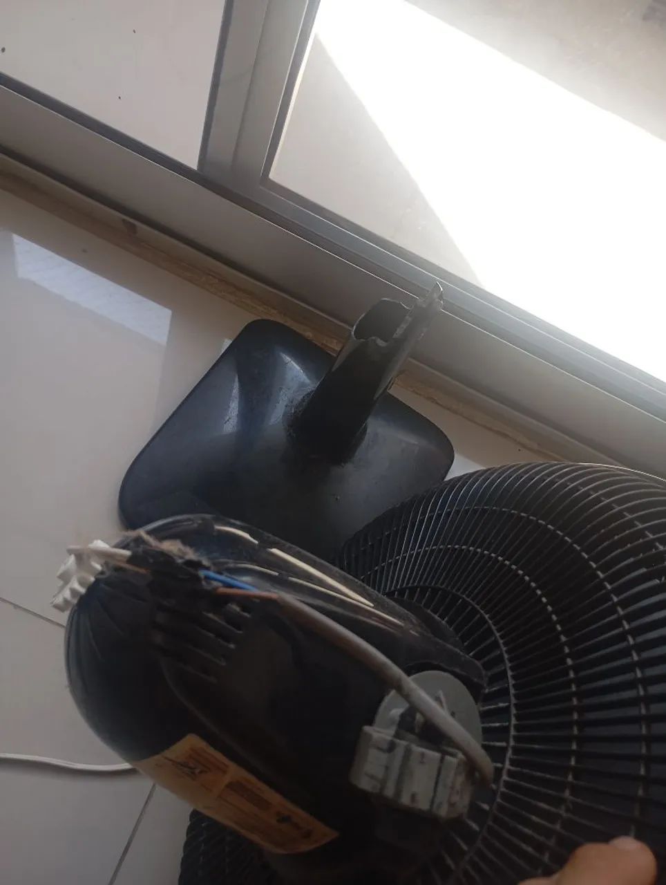 Ventilador de Mesa Faet com defeito  - Foto 2