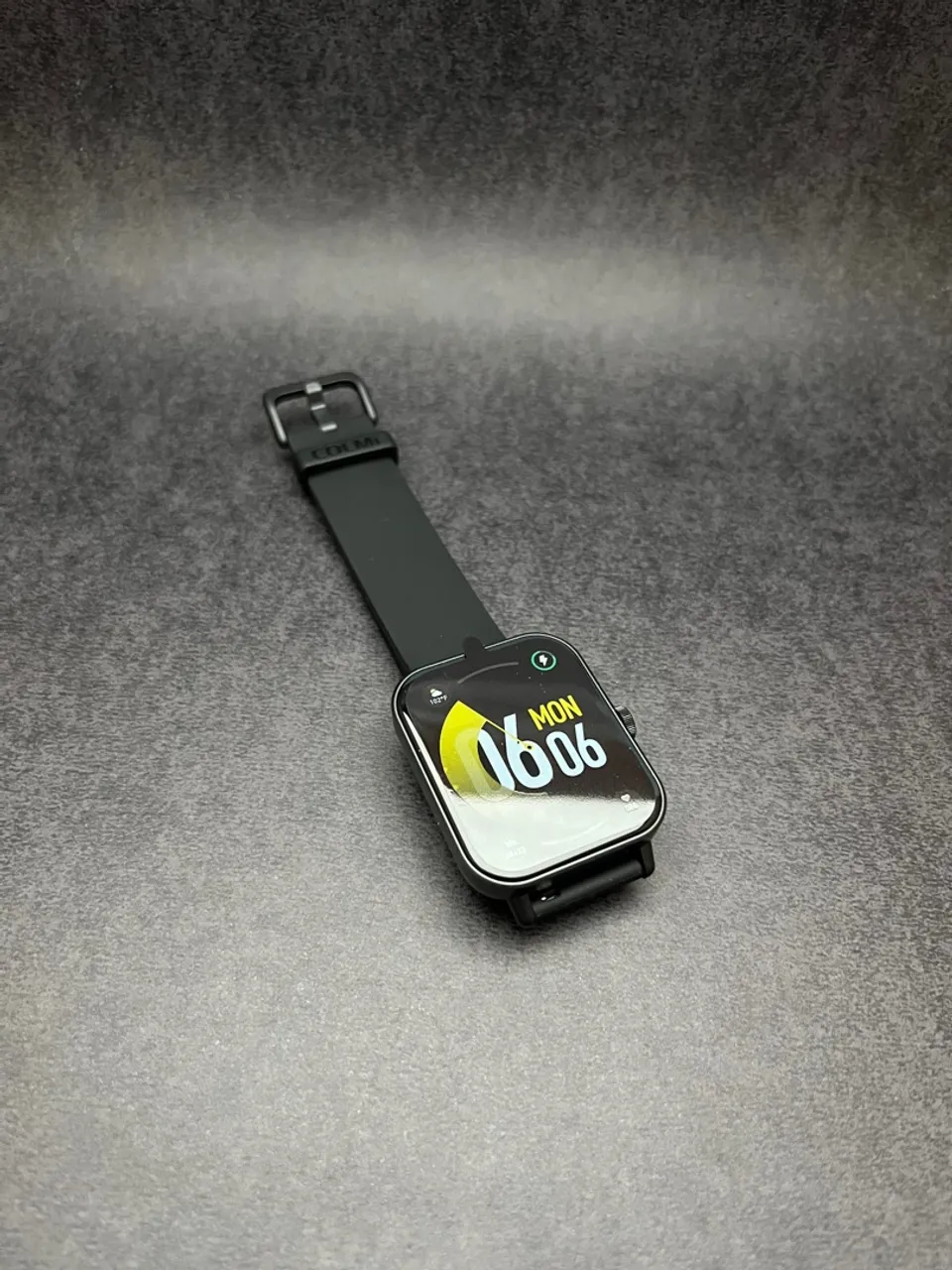 Smartwatch Colmi P81
