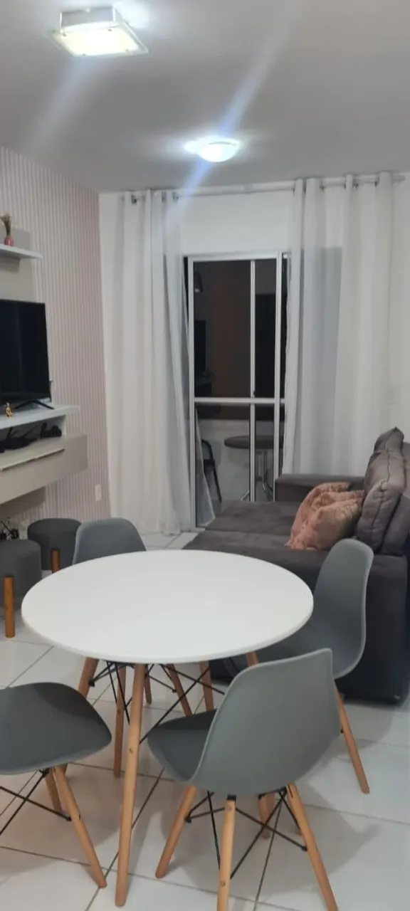 Alugo ou vendo apartamento com varanda e em uma ótima localização