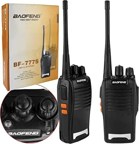 Kit 2 Rádio WalkTalk Sem Fio com Fone de Ouvido - Baofeng 777s