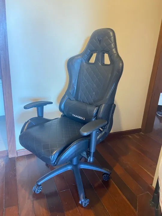 Poltrona Gamer ThunderX3 - Preta