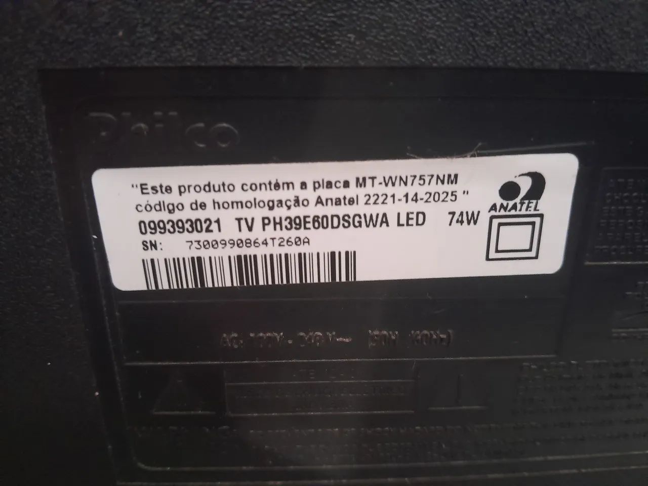 Philco LED 39-inch TV with defect64297413033345121