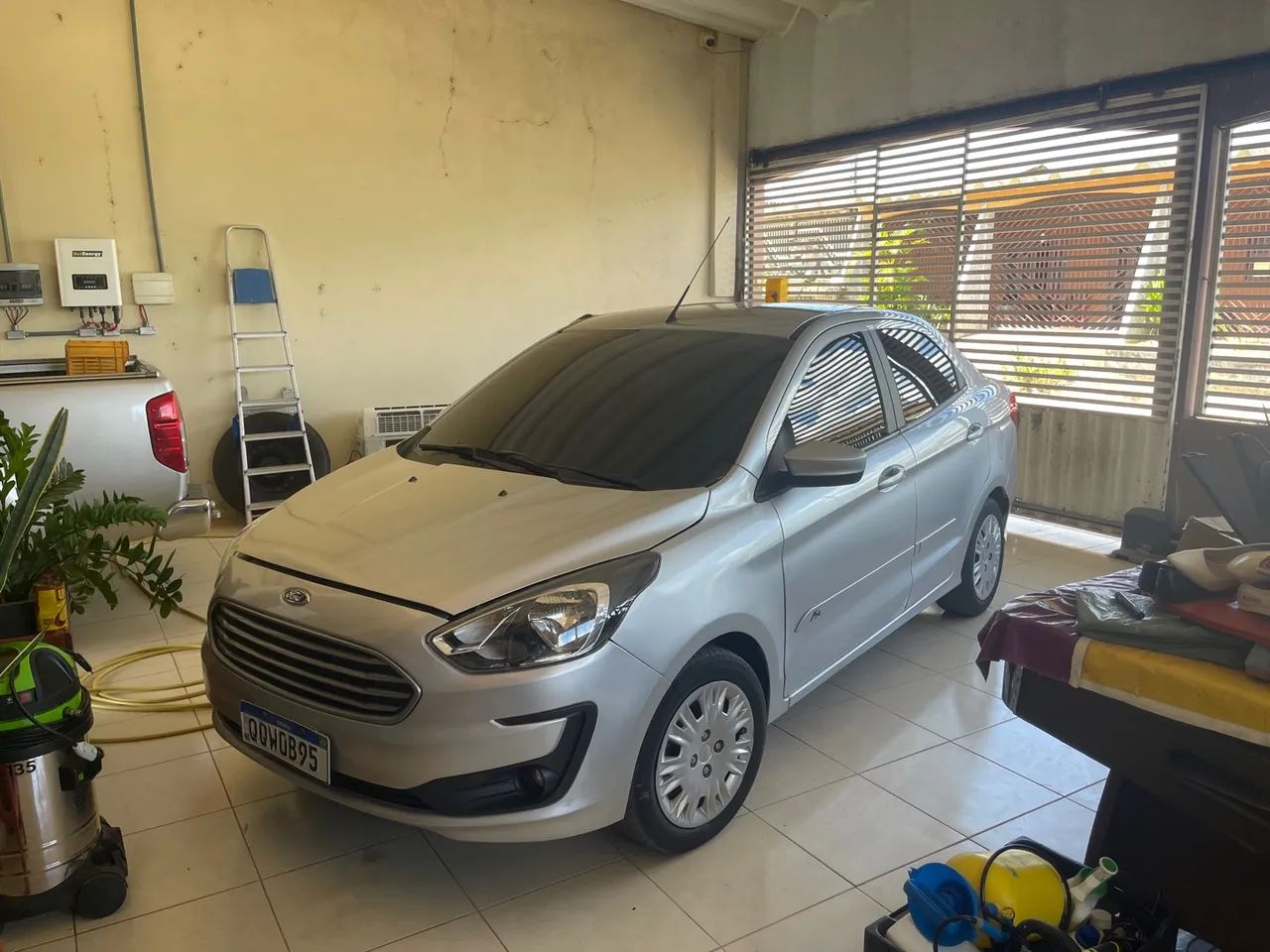 Vende se Ford k sedan  - Foto 4