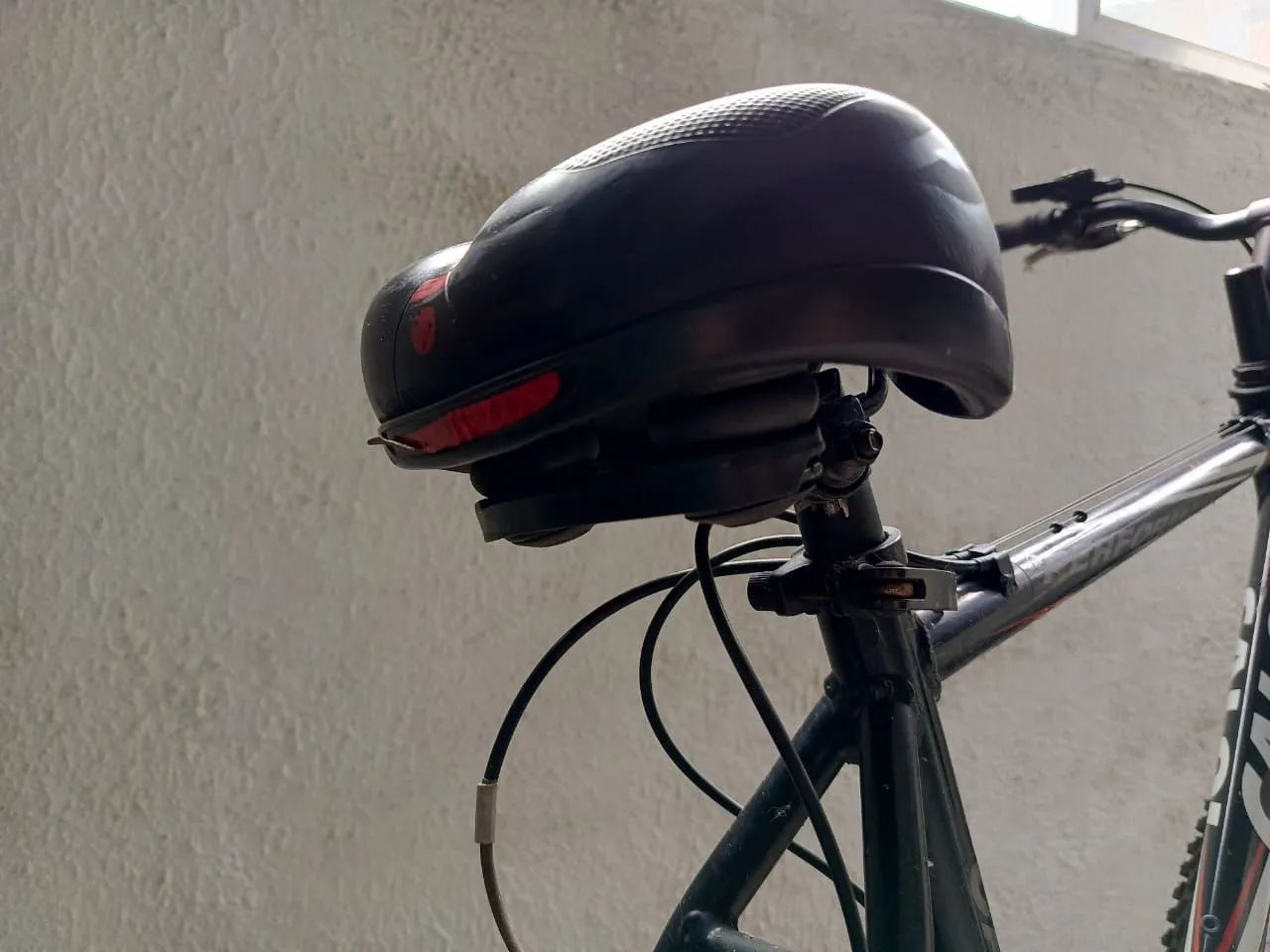 Bicicleta Caloi 21 Marchas - Foto 4