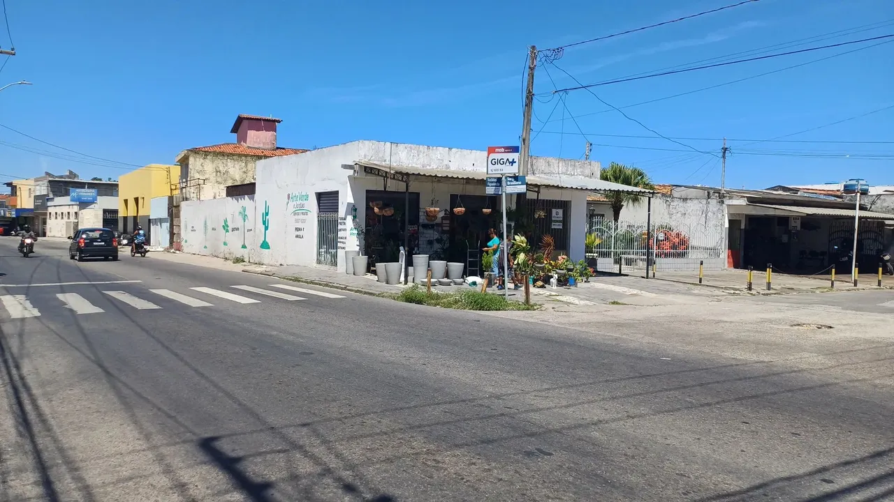 Vendo casa de esquina excelente para comércio bairro santos Dumont em Aracaju SE
