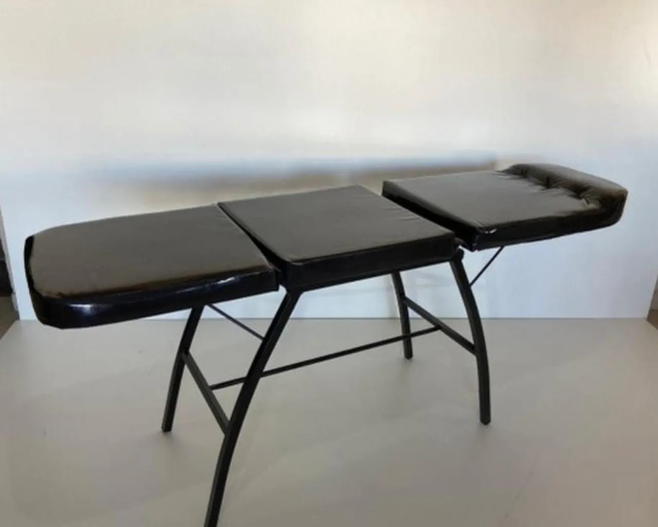 Mesa para estética dobrável