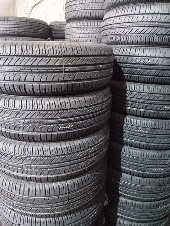 Pneus remoldes da marca starke aro 14 175/65  por apenas 200,00 á vista