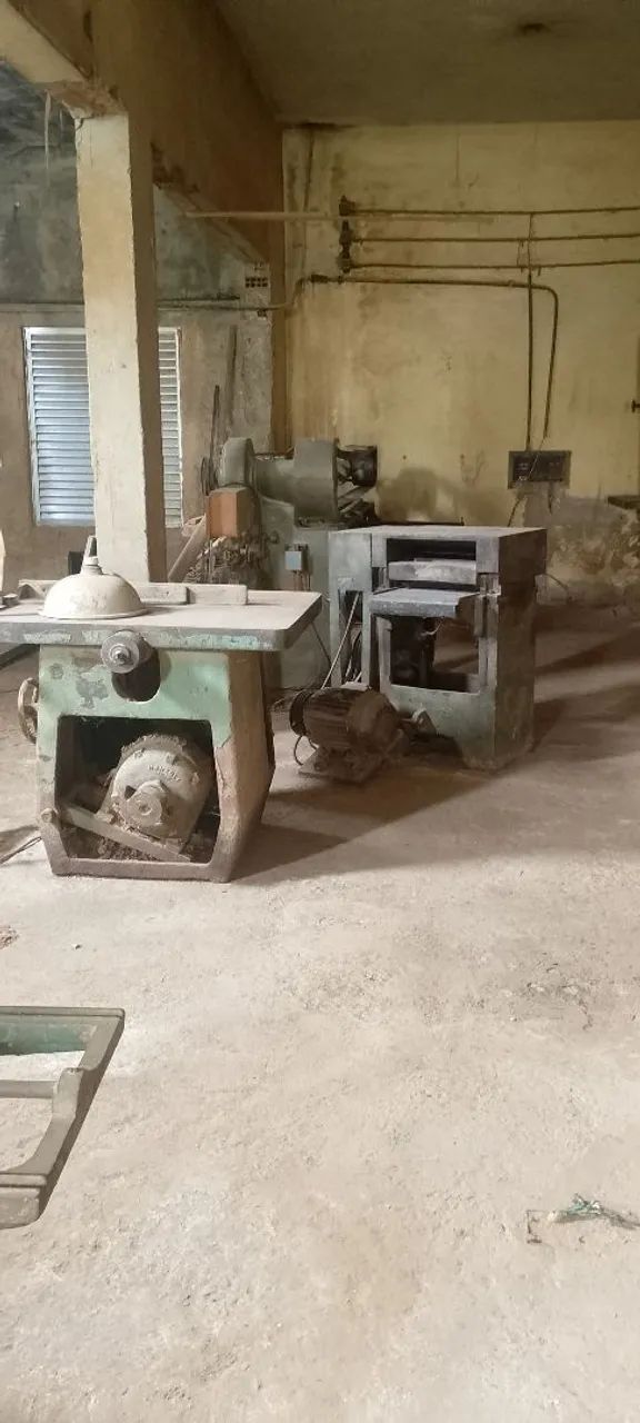 Máquinas e   tijolos  - Foto 4