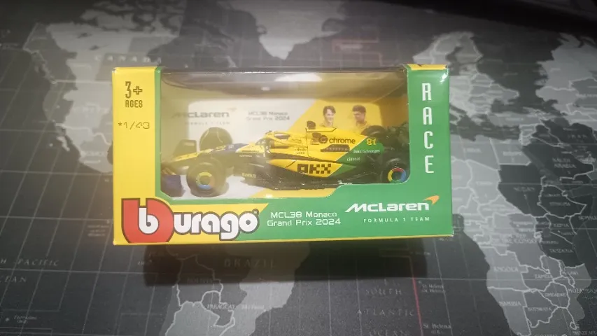 Fórmula 1 Burago em escala 1/43 - MCL38 Monaco Grand Prix 2024 - 81 Oscar Piastri