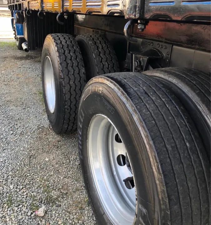 Caminhão Mb 1620 /carroceria/2008 - Foto 7