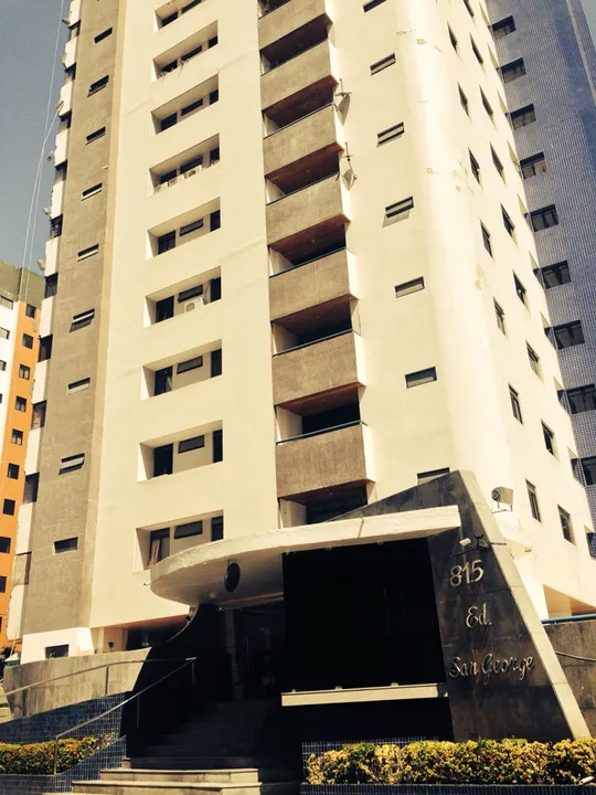 Alugo em Manaíra Apartamento 220m2 mobiliado 4 Suítes sendo 5 quartos 5 banheiros