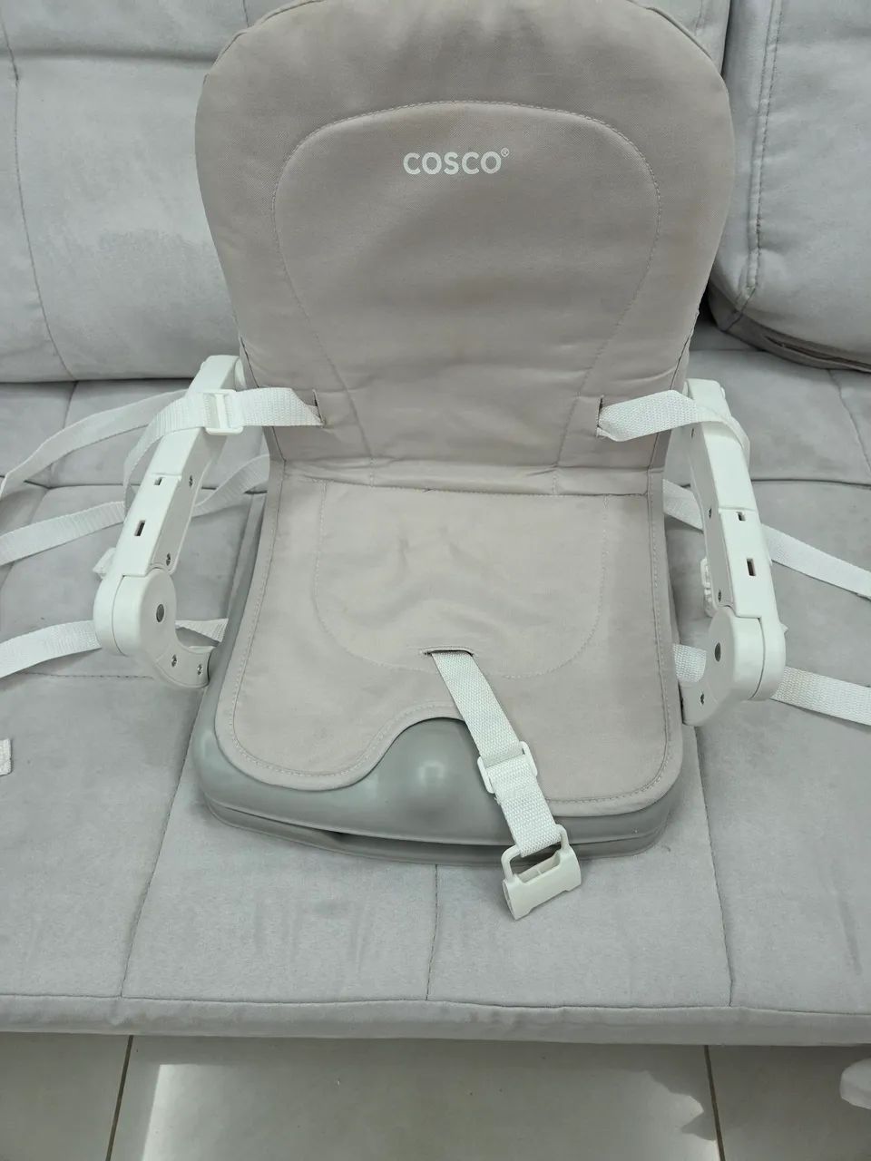 Cadeira refeição infantil cosco portátil  - Foto 4