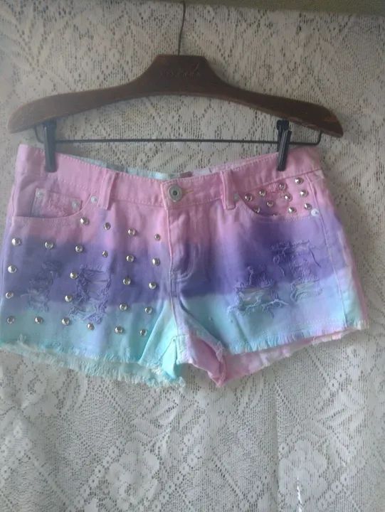 Shorts Jeans Coloridos com Strass