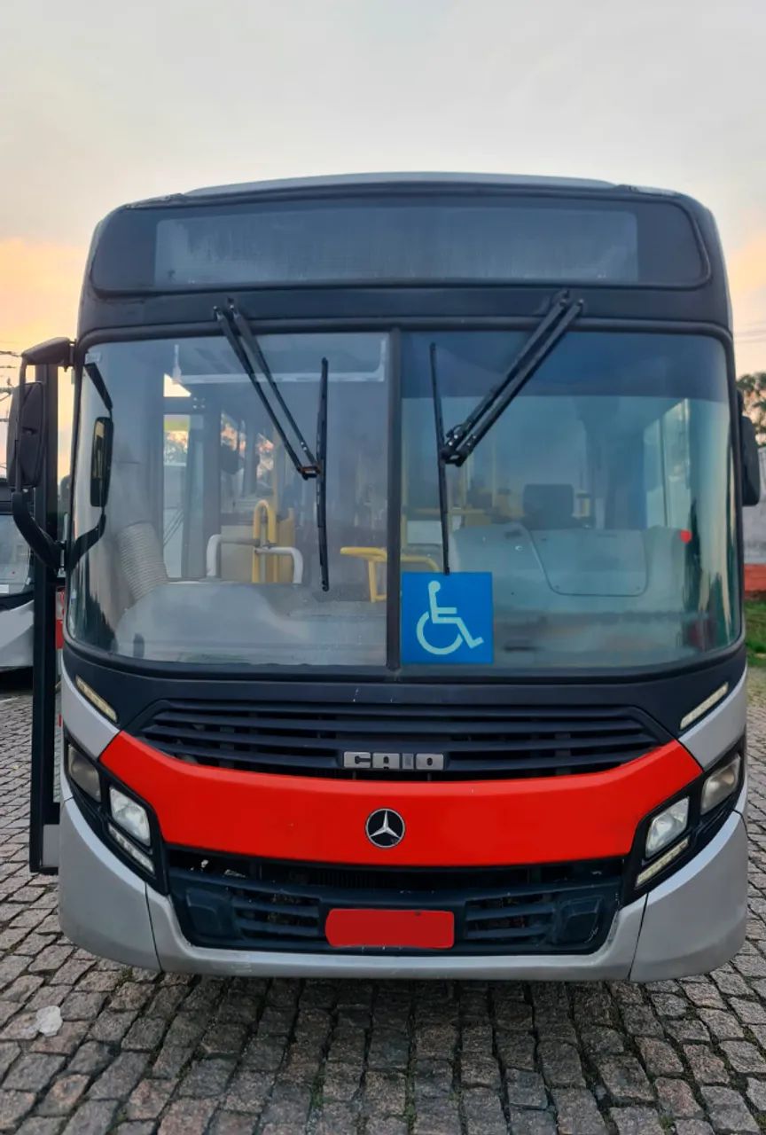 CAIO APACHE VIP MERCEDES BENZ C/ AR COND