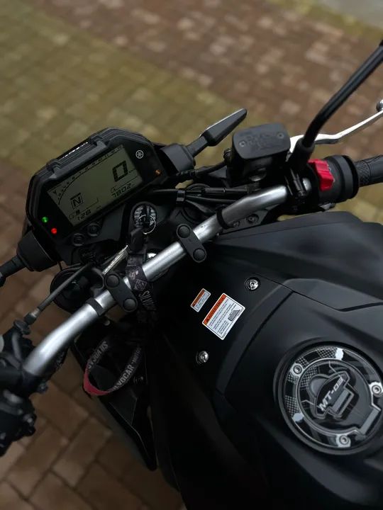 Yamaha MT-03 2023 - Impecável - Foto 3
