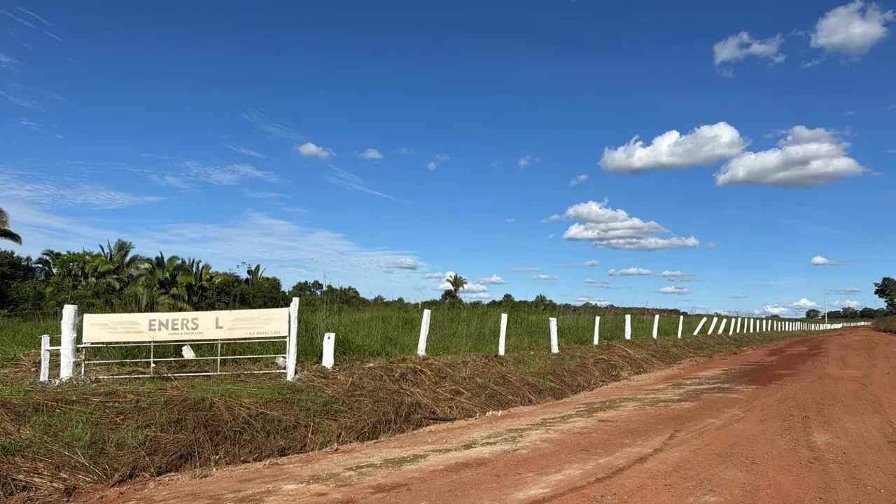 Oportunidade Área bem localizada BR 153