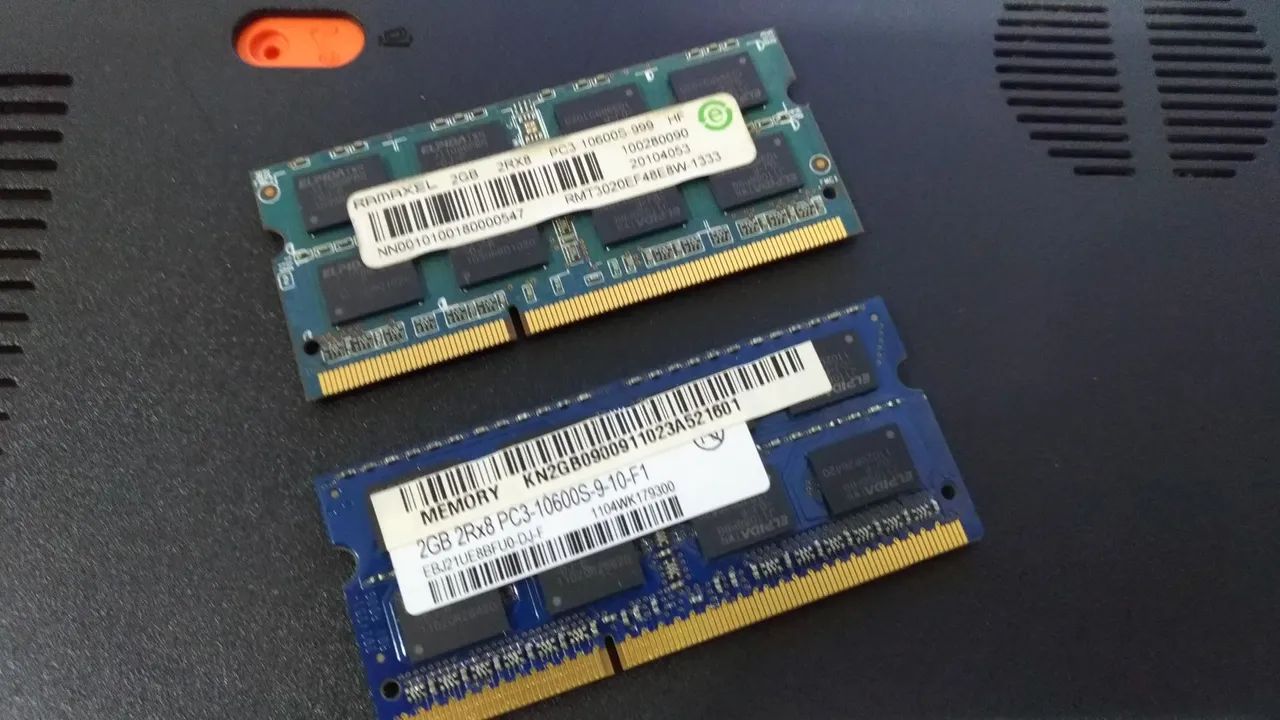 Memória RAM 2GB DDR3 PC3- ( duas unidade )