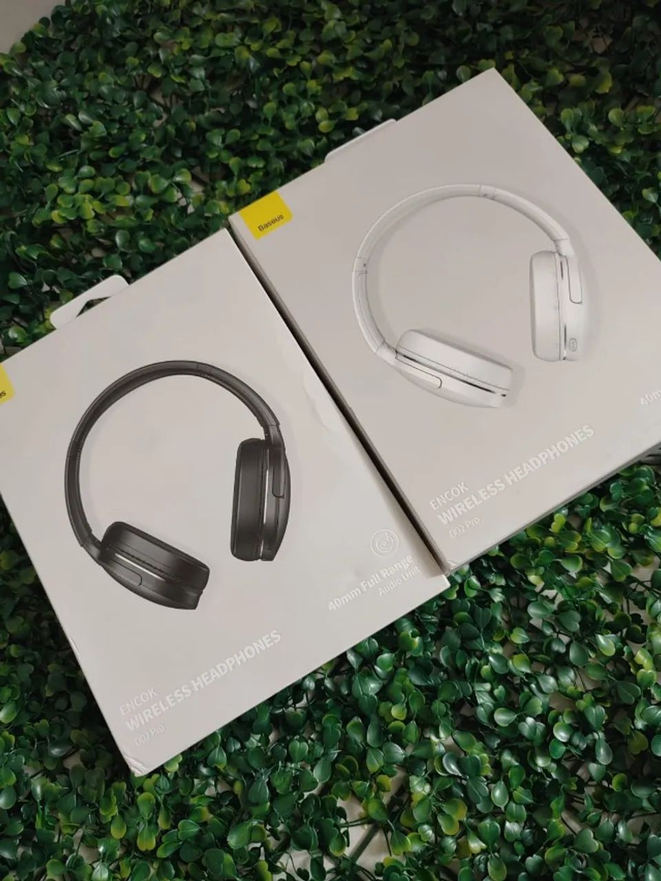 Headphone baseus d02 pro lacrado preto e branco